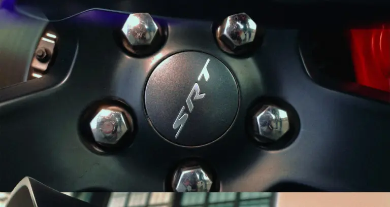 Am Wochenende hatten wir den talentierten @lutborn zu Besuch, der ein gigantisches Video mit @skyfox2108 und @87stella_bella gedreht hat. Natürlich durften neben den klassischen „Rennszenen“, zwischen Dodge Charger & Dodge Challenger, Aufnahmen in der Flugzeughalle und mit unserem Jet nicht fehlen 😍 Wenn ihr jemanden sucht, der Eure Fahrzeuge oder vielleicht sogar Eure Flugzeuge professionell in Szene setzt, dann seid ihr bei @lutborn an der richtigen Adresse 😍❤️ Wir hatten sehr viel Spaß #Dodge #Mopar #Beechcraft #collab #dodgeeurope